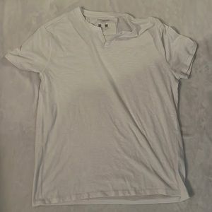 Banana Republic T shirt